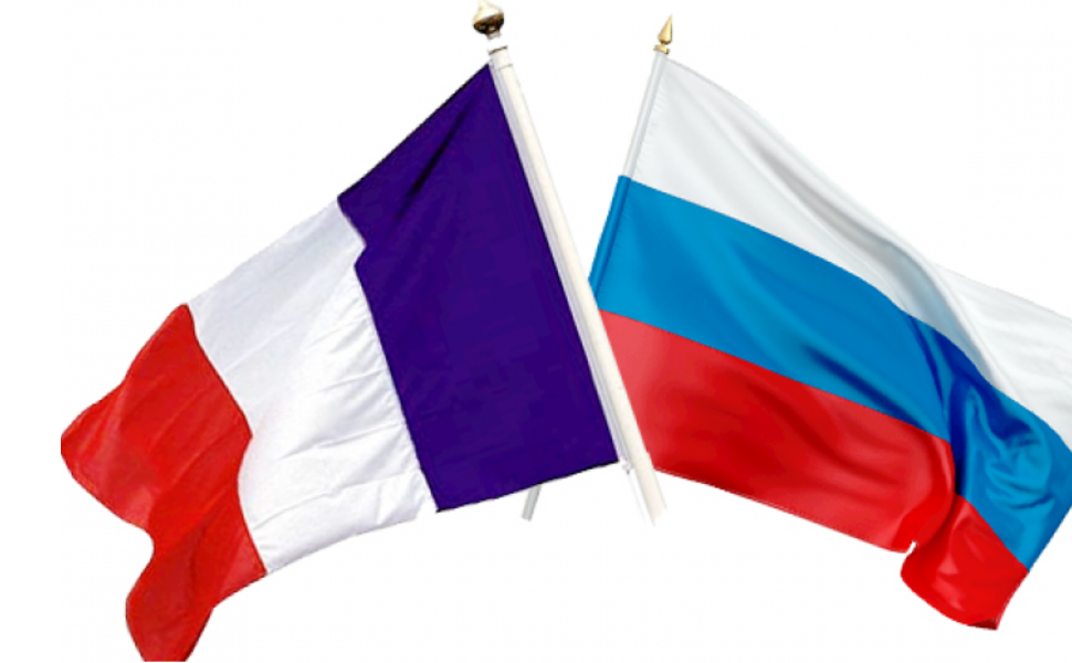 Рус француз. Флаг Франции и России. Российский и французский флаги. Франция и Россия Дружба. Россия Франция флажки.